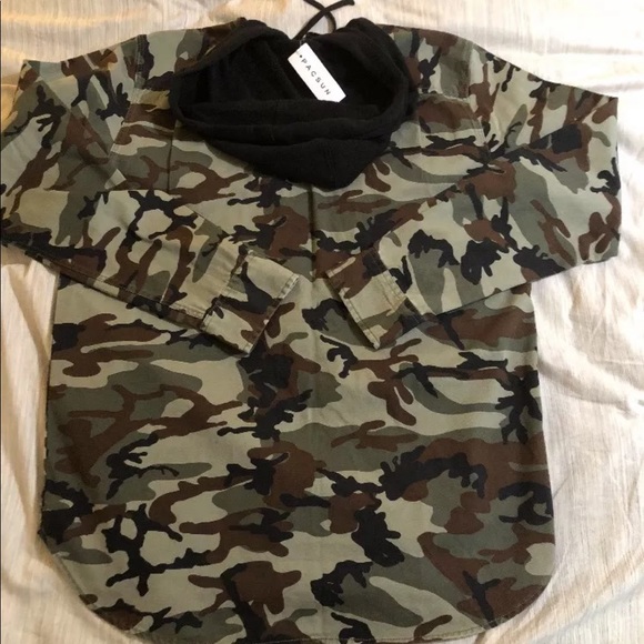 Pacsun Camo Hooded long sleeve button up shirt - Picture 6 of 7